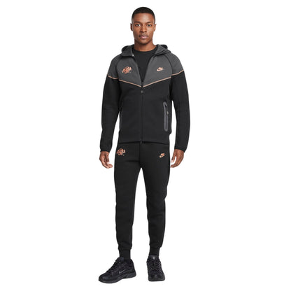 SYNA WORLD X NIKE TECH FLEECE TRACKSUIT - BLACK