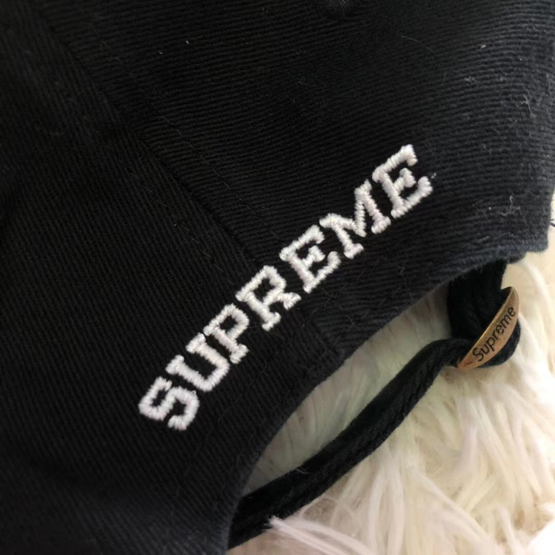 SUPREME Baseball Cap