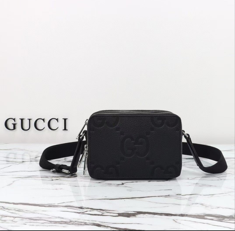 🖤 Gucci Unisex Black Mini Bag: Sleek, Timeless Luxury 🖤