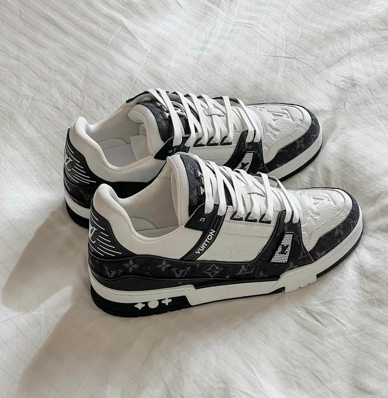 Louis Vuitton Sneakers