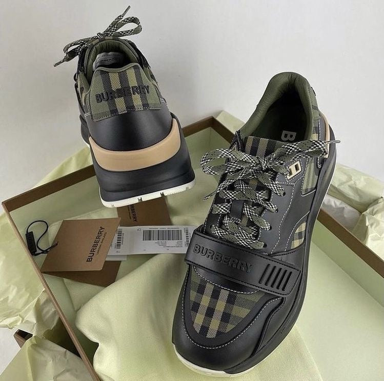 Burberry Sneakers