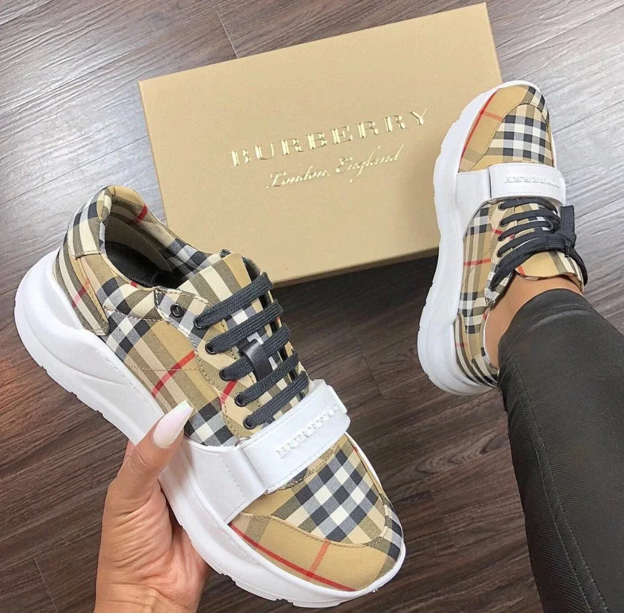 Burberry Sneakers