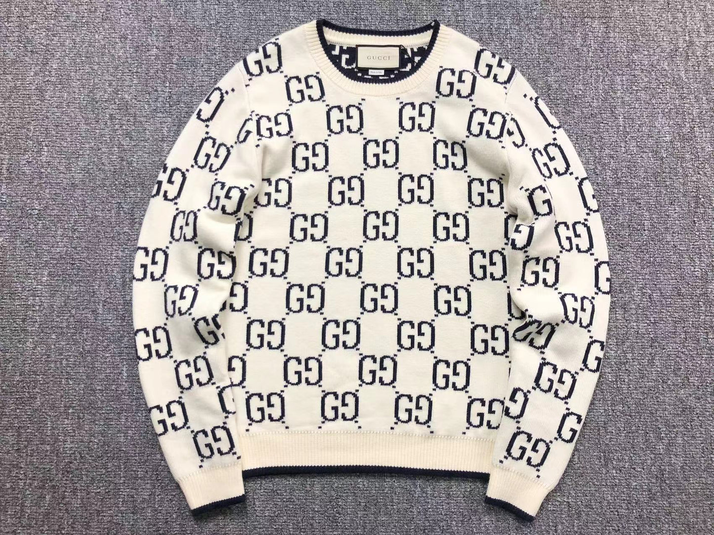 GUCCI WHITE SWEATER