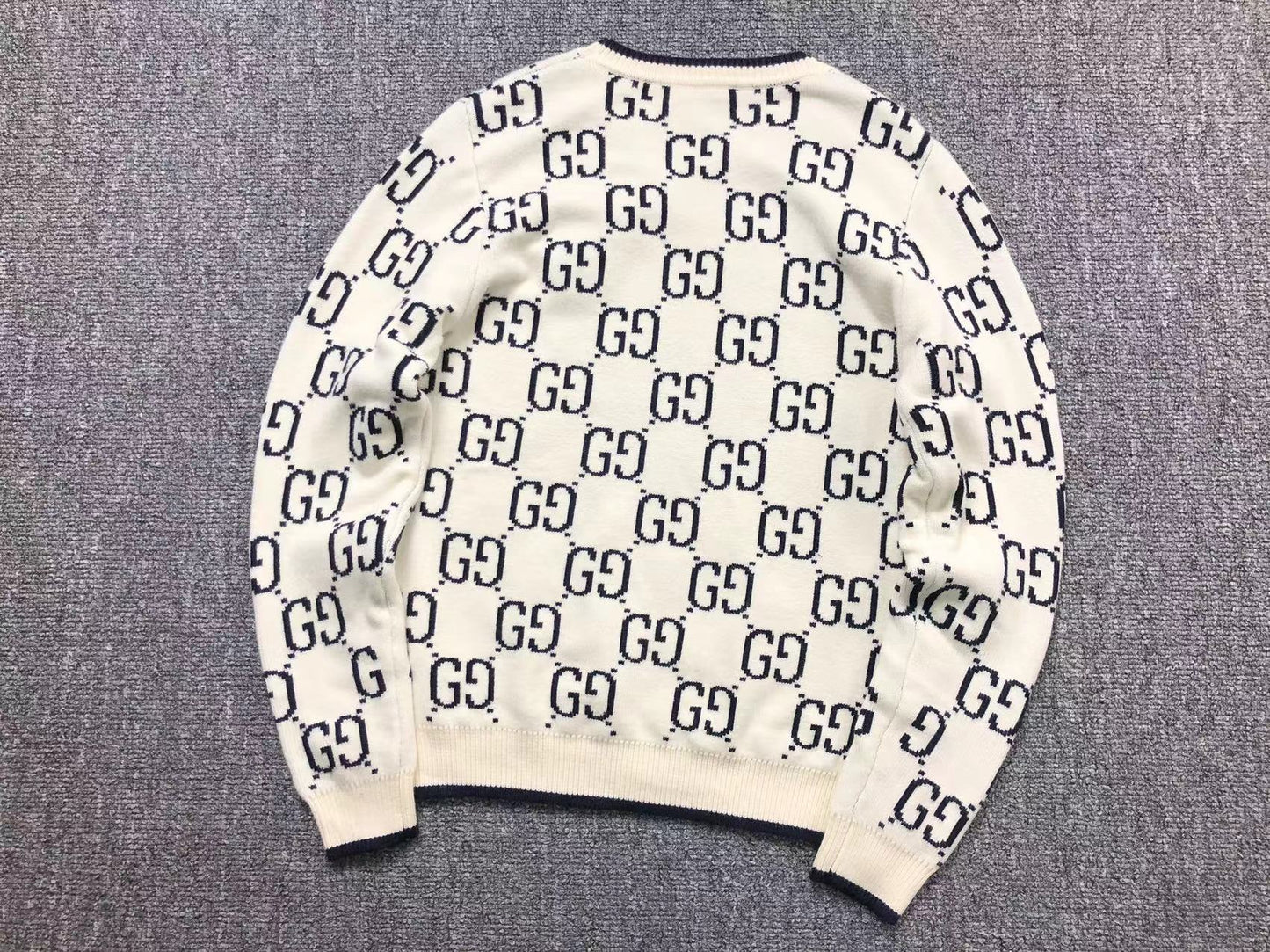 GUCCI WHITE SWEATER